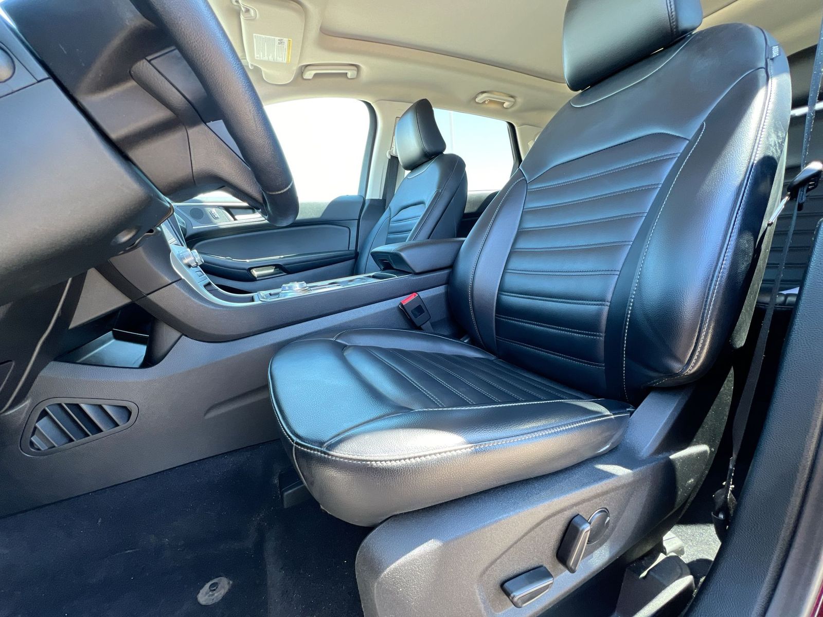 Thumbnail: 2023 Ford Edge - 16