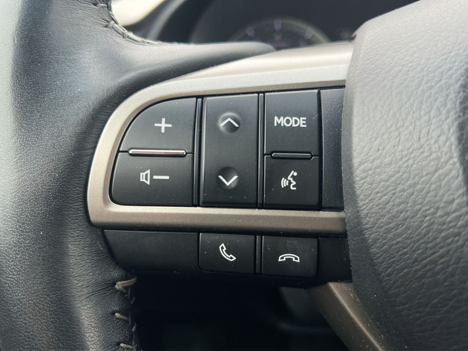 Thumbnail: 2019 Lexus RX - 23