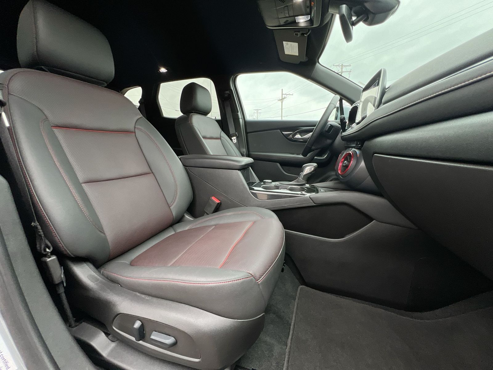 Thumbnail: 2025 Chevrolet Blazer - 21