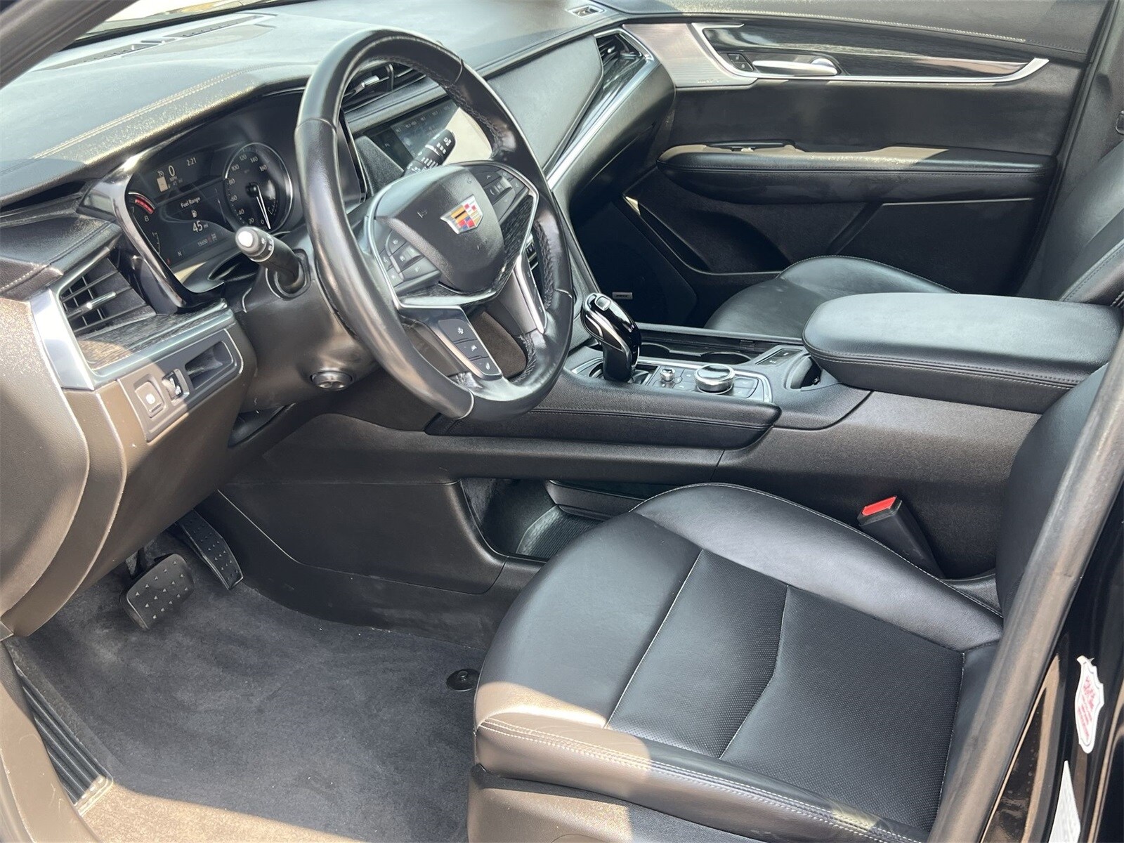 Thumbnail: 2023 Cadillac XT5 - 10