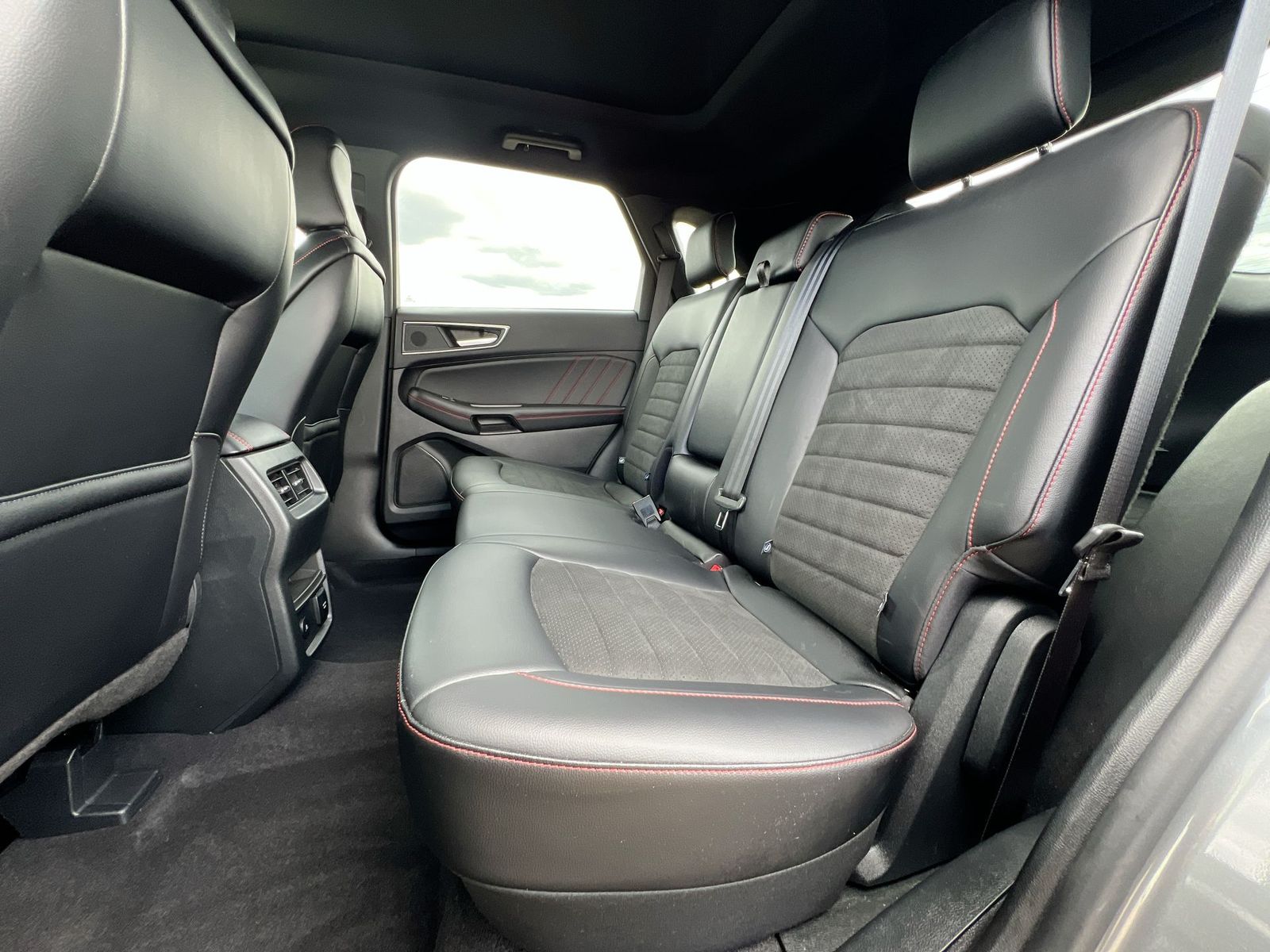 Thumbnail: 2024 Ford Edge - 19