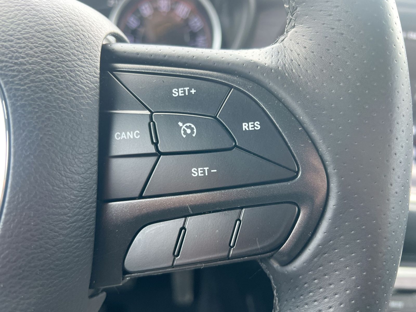 Thumbnail: 2018 Dodge Challenger - 23