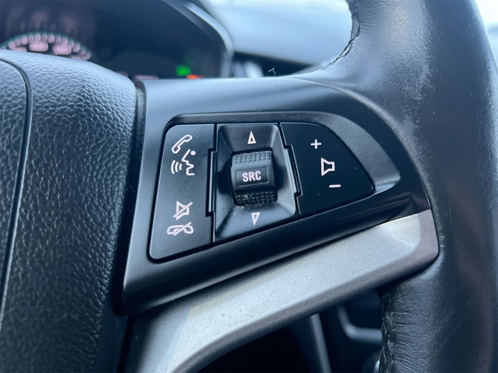 Thumbnail: 2019 Chevrolet Trax - 24