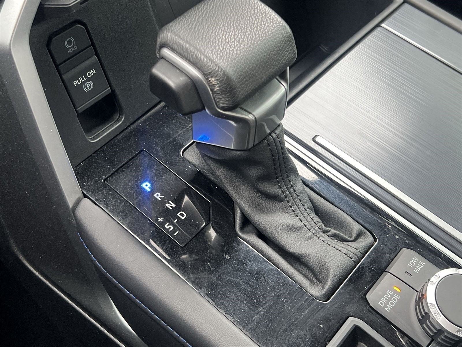 Thumbnail: 2023 Toyota Tundra - 32