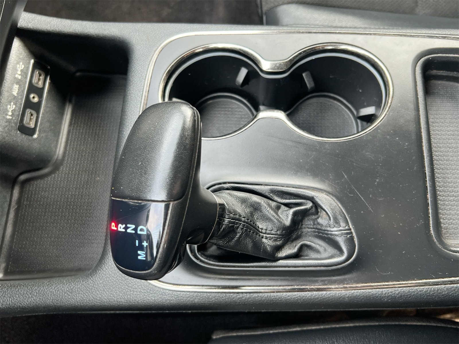 Thumbnail: 2019 Dodge Durango - 32