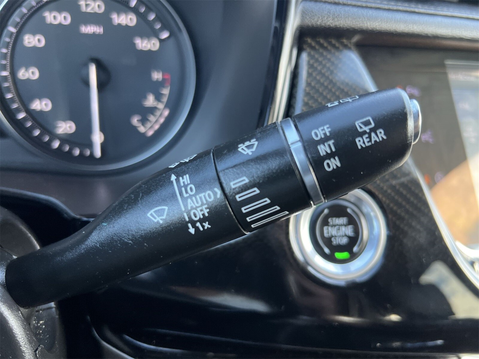 Thumbnail: 2022 Cadillac XT6 - 26