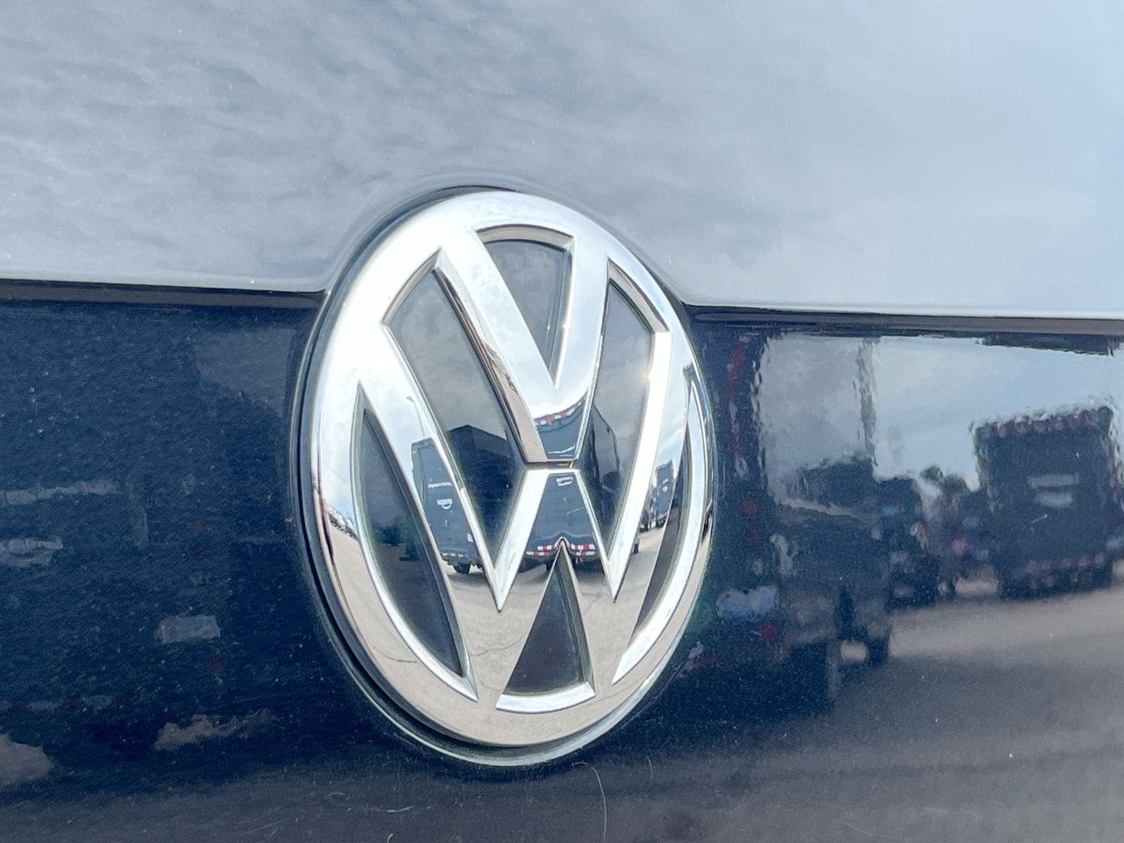 Thumbnail: 2019 Volkswagen Tiguan - 12