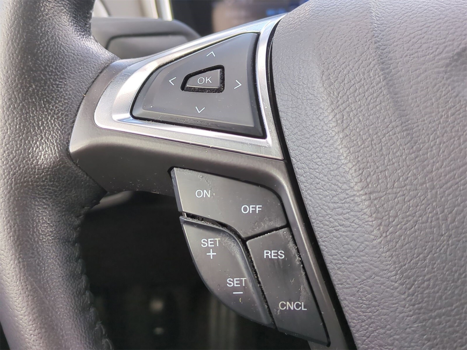 Thumbnail: 2016 Ford Fusion - 23