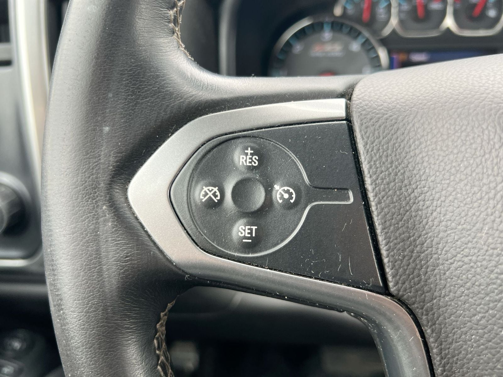 Thumbnail: 2014 Chevrolet Silverado 1500 - 23