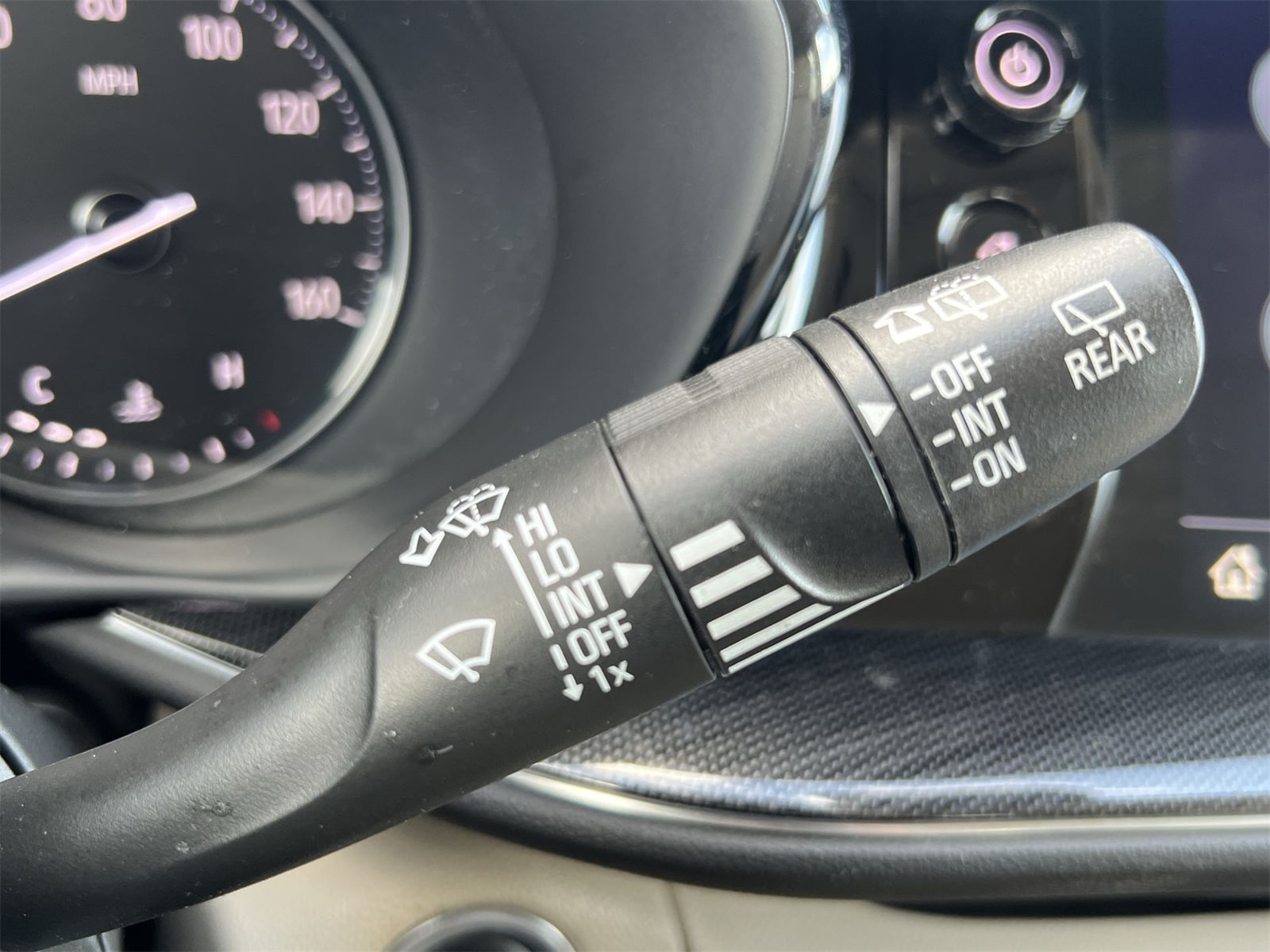 Thumbnail: 2021 Buick Envision - 26