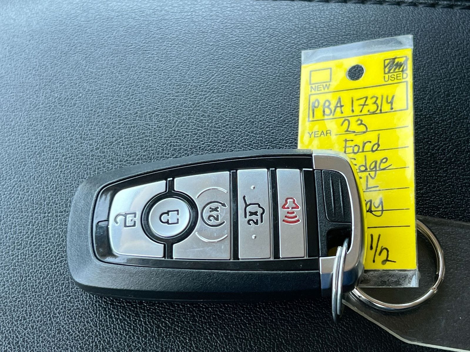 Thumbnail: 2023 Ford Edge - 35