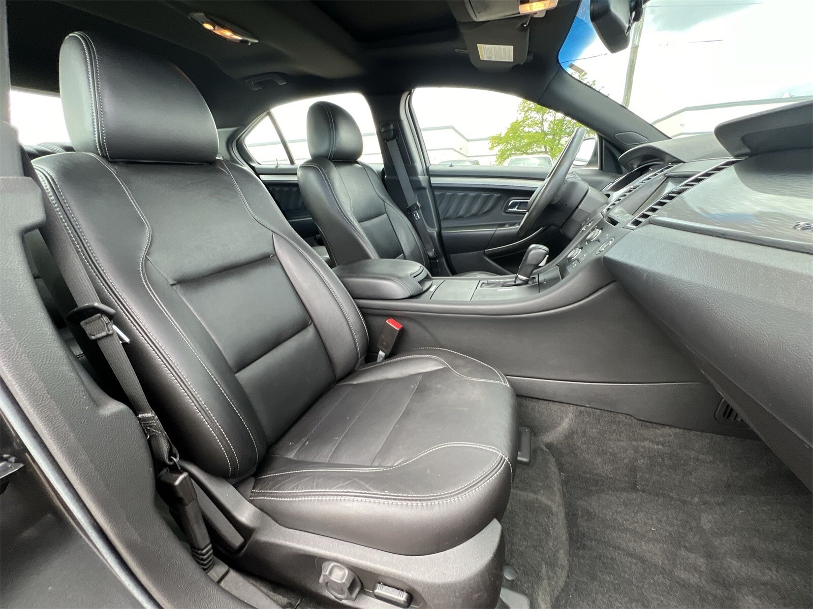 Thumbnail: 2016 Ford Taurus - 22