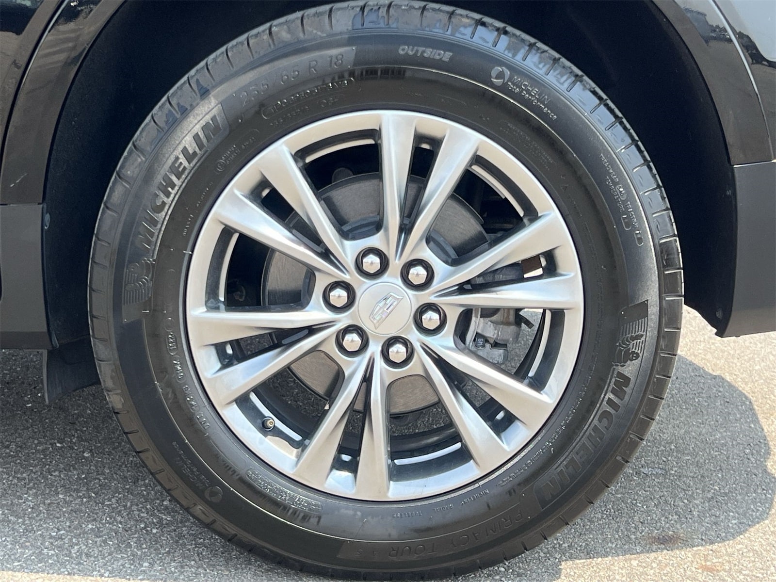 Thumbnail: 2023 Cadillac XT5 - 14