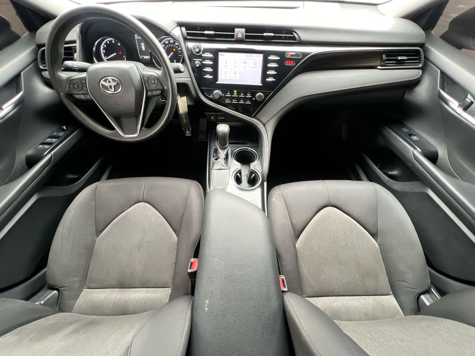 Thumbnail: 2019 Toyota Camry - 15