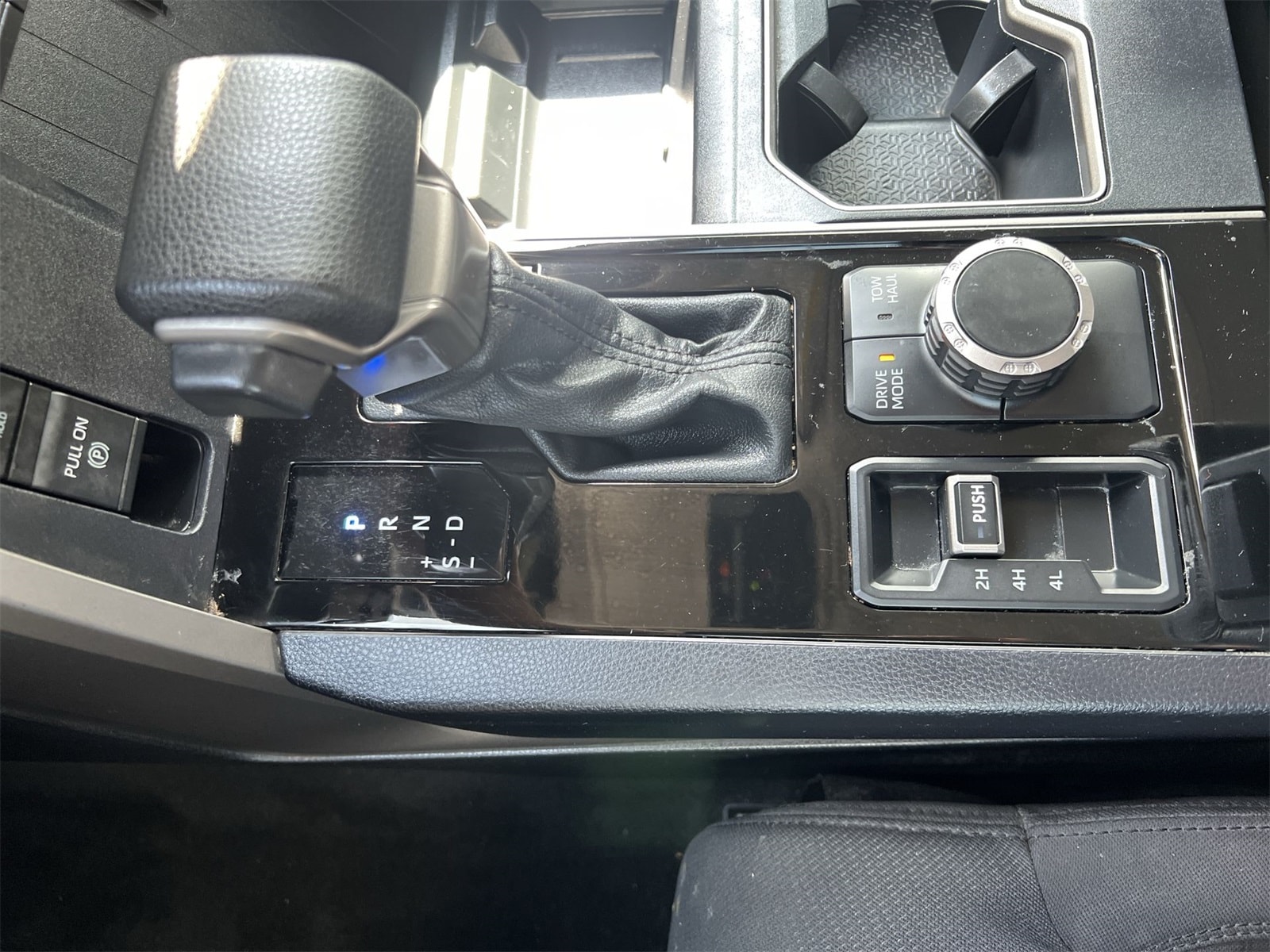 Thumbnail: 2022 Toyota Tundra - 32