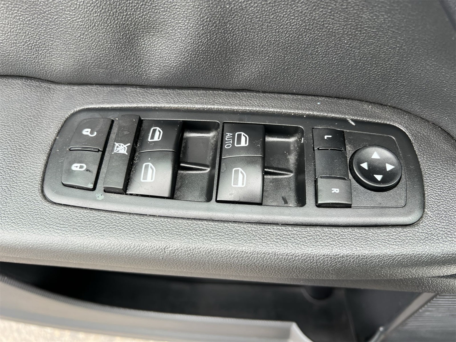 Thumbnail: 2010 Dodge Journey - 18