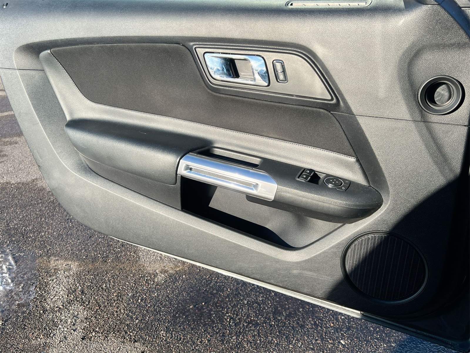 Thumbnail: 2017 Ford Mustang - 29