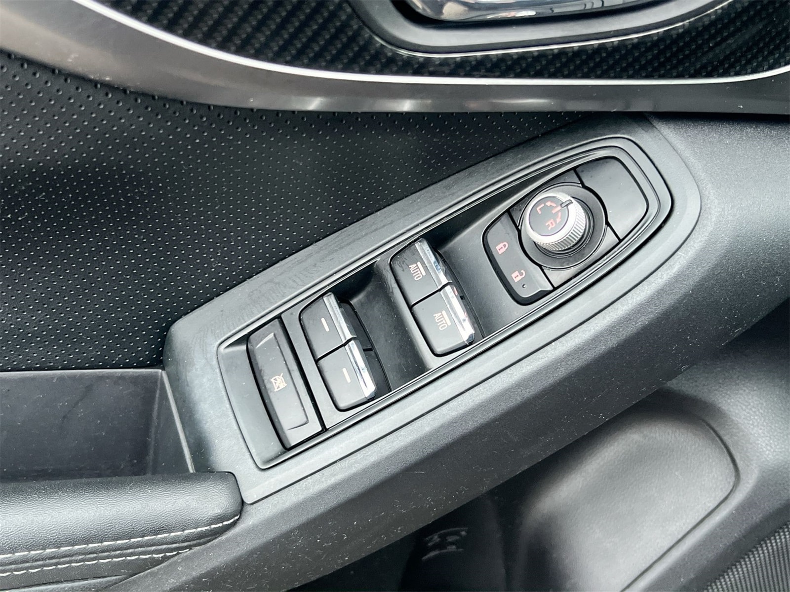 Thumbnail: 2017 Subaru Impreza - 17