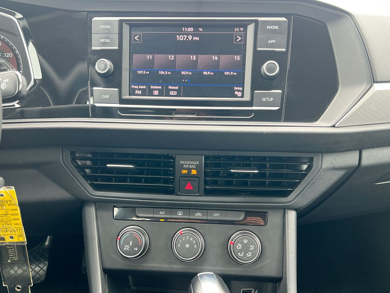 Thumbnail: 2019 Volkswagen Jetta - 27