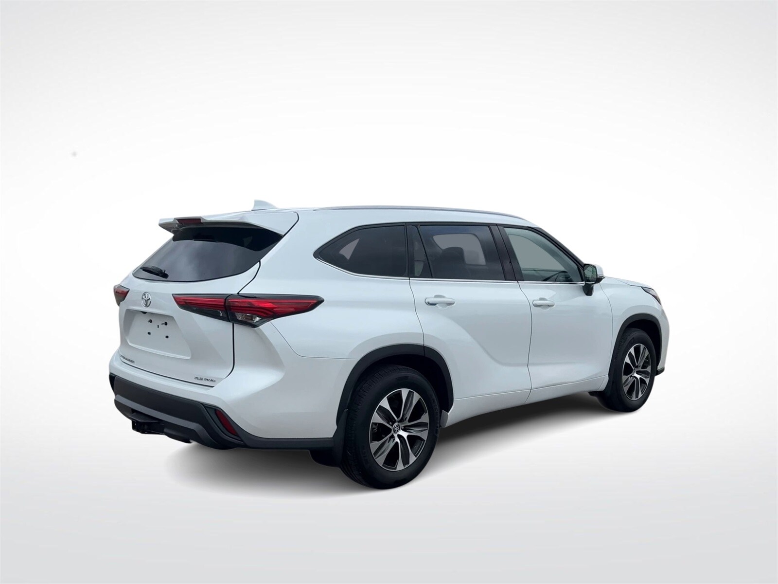 Thumbnail: 2022 Toyota Highlander - 8