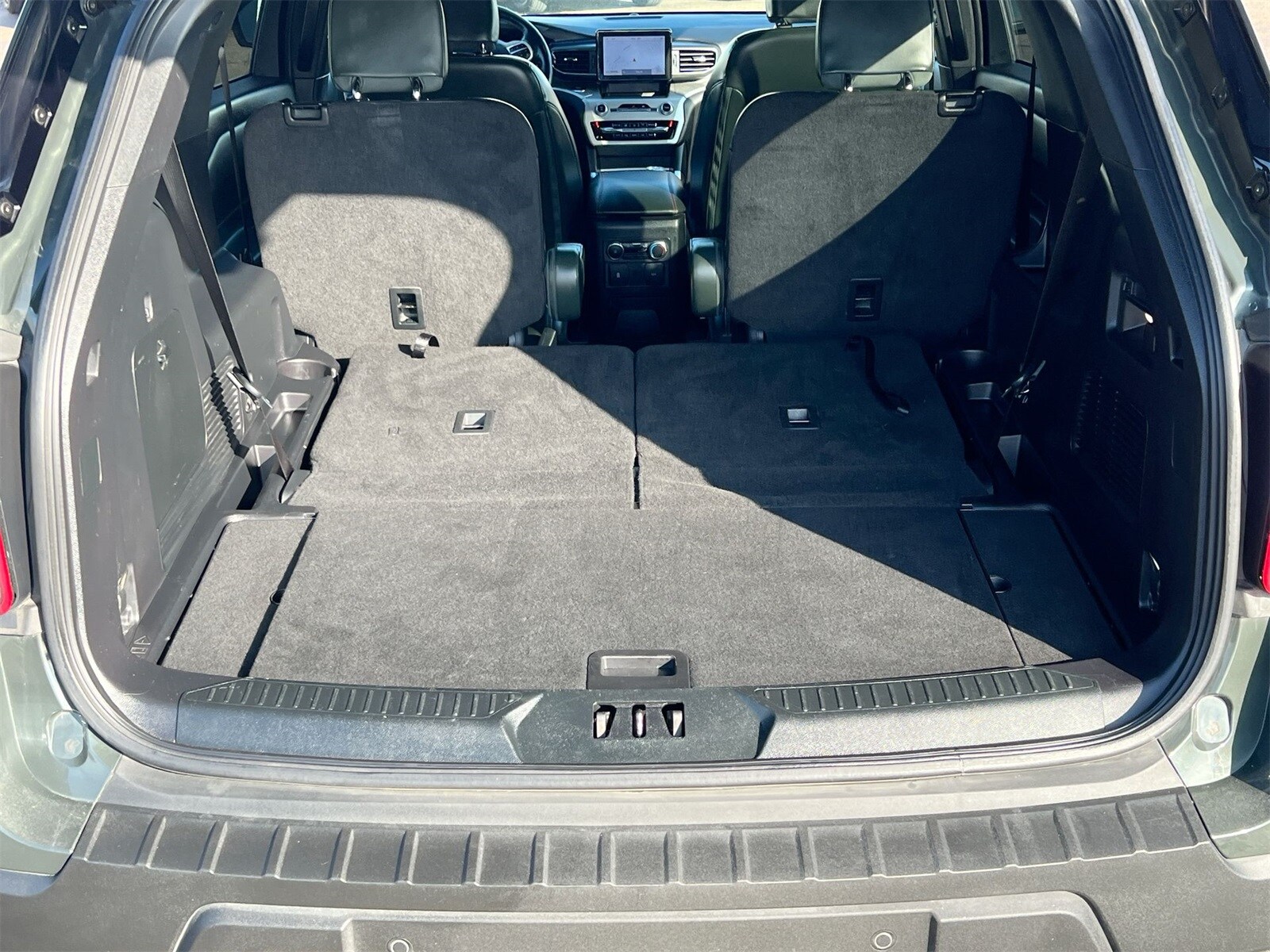 Thumbnail: 2022 Ford Explorer - 35