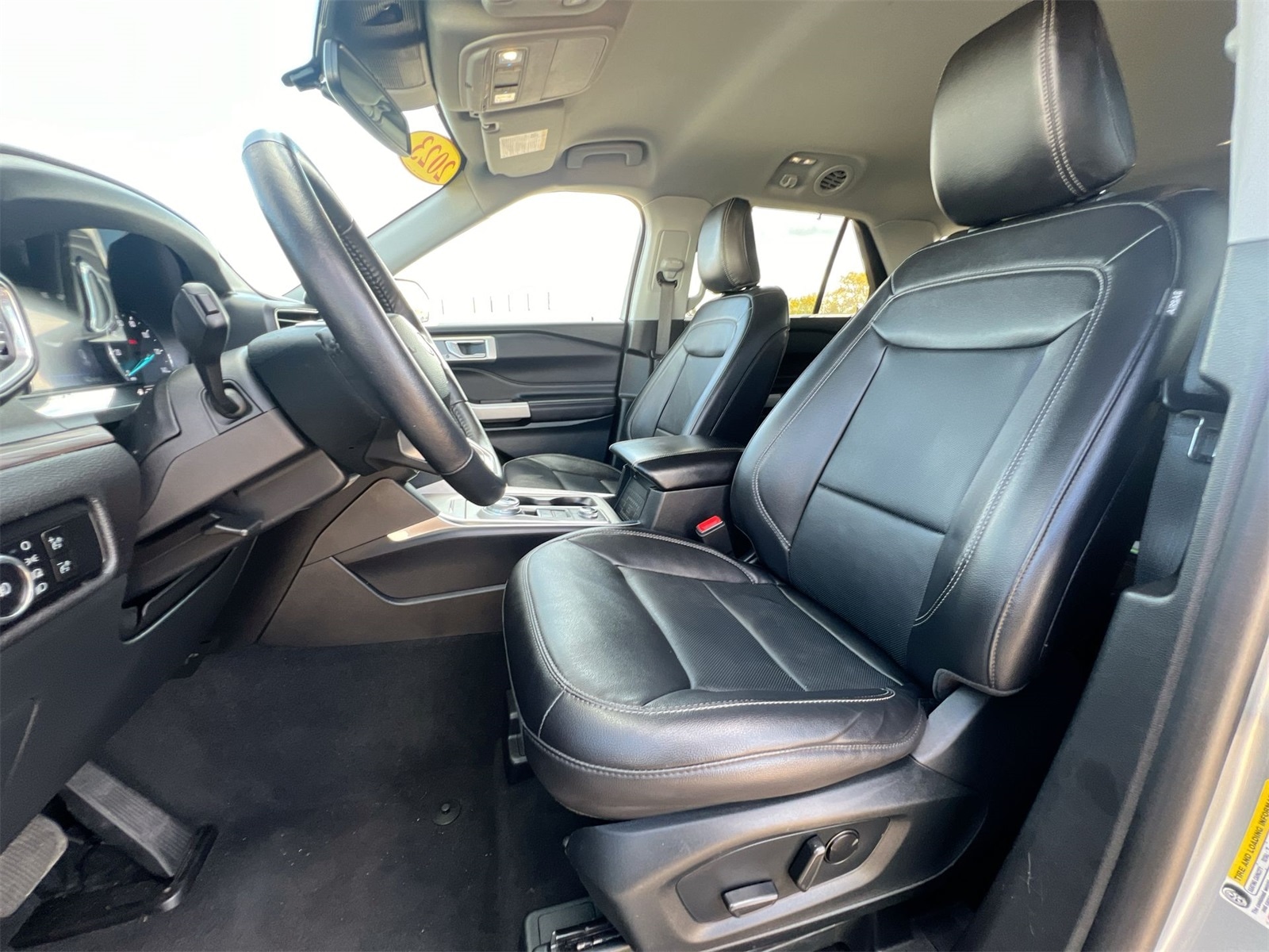 Thumbnail: 2023 Ford Explorer - 17