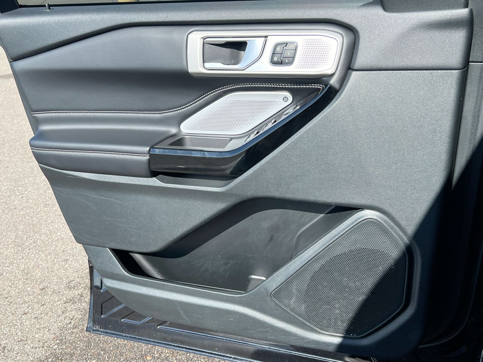 Thumbnail: 2023 Ford Explorer - 29