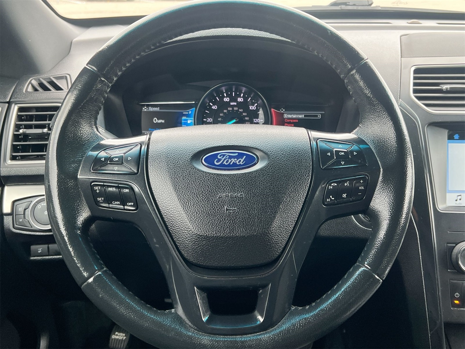 Thumbnail: 2018 Ford Explorer - 23