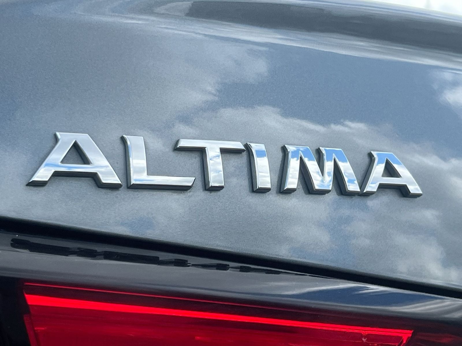 Thumbnail: 2020 Nissan Altima - 13