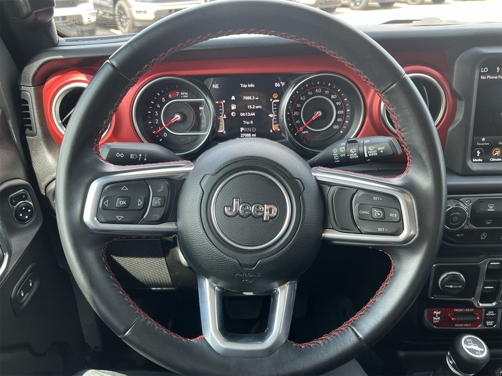 Thumbnail: 2022 Jeep Wrangler - 22