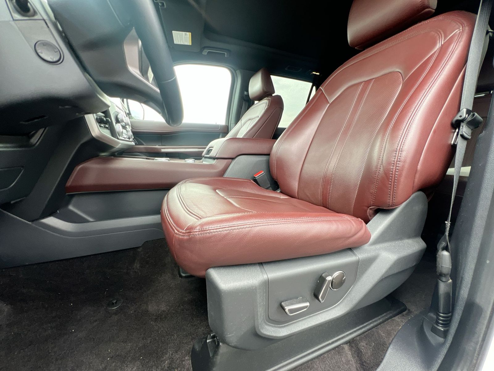 Thumbnail: 2022 Ford Expedition MAX - 15