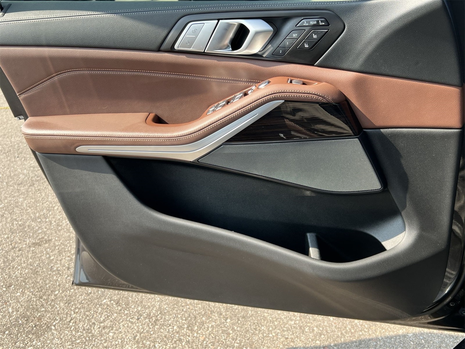 Thumbnail: 2021 BMW X7 - 30
