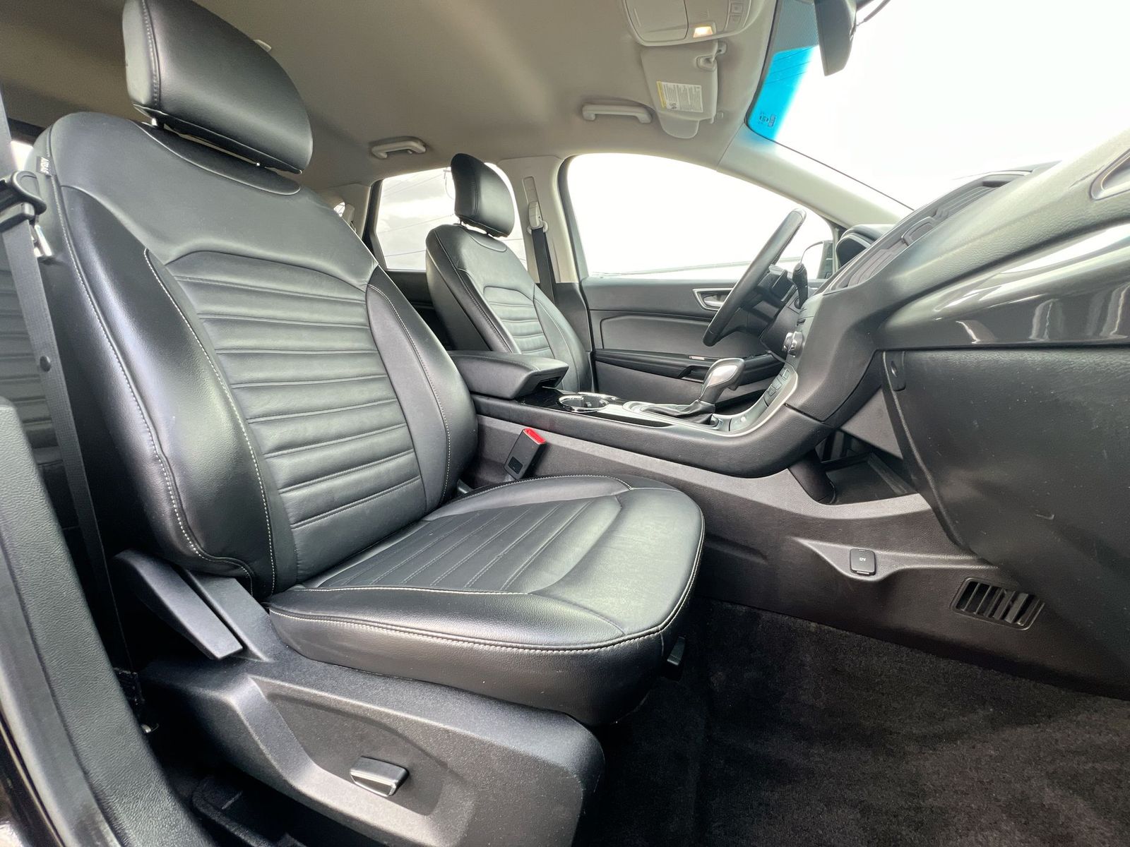 Thumbnail: 2017 Ford Edge - 21