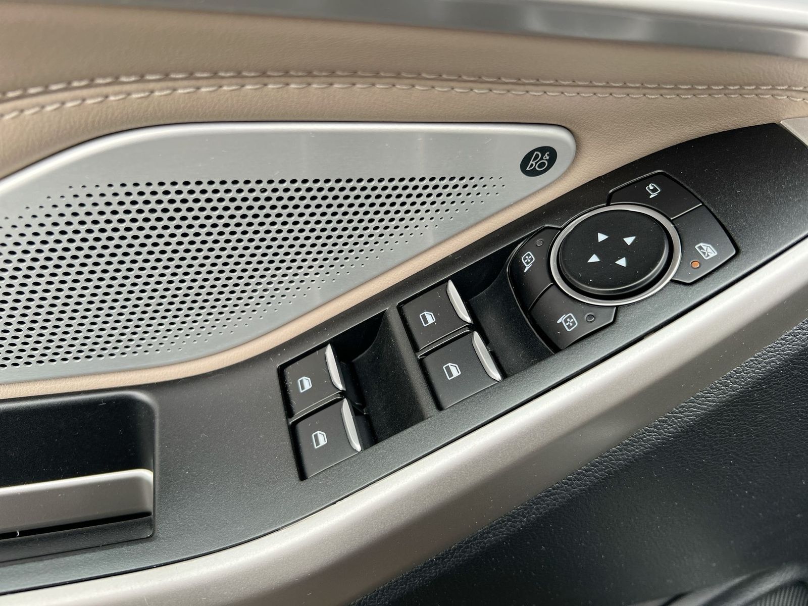 Thumbnail: 2023 Ford Explorer - 18