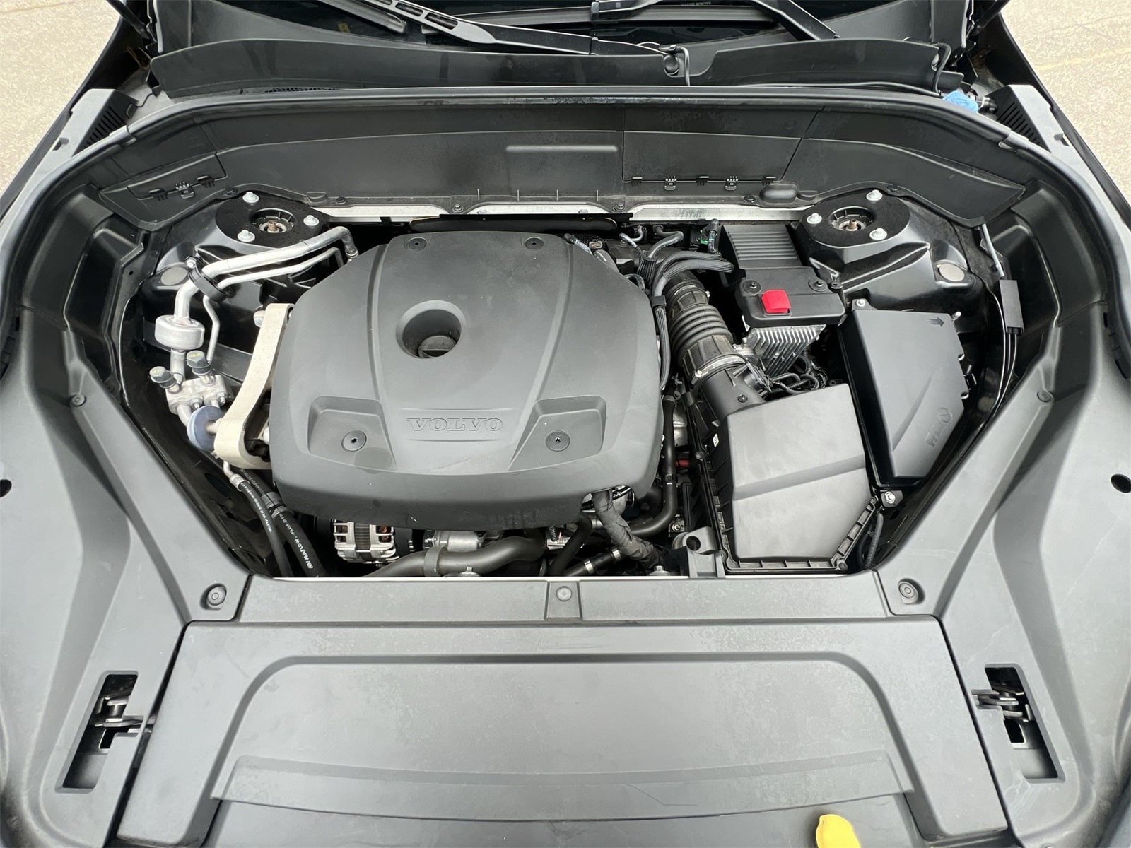 Thumbnail: 2022 Volvo XC90 - 15