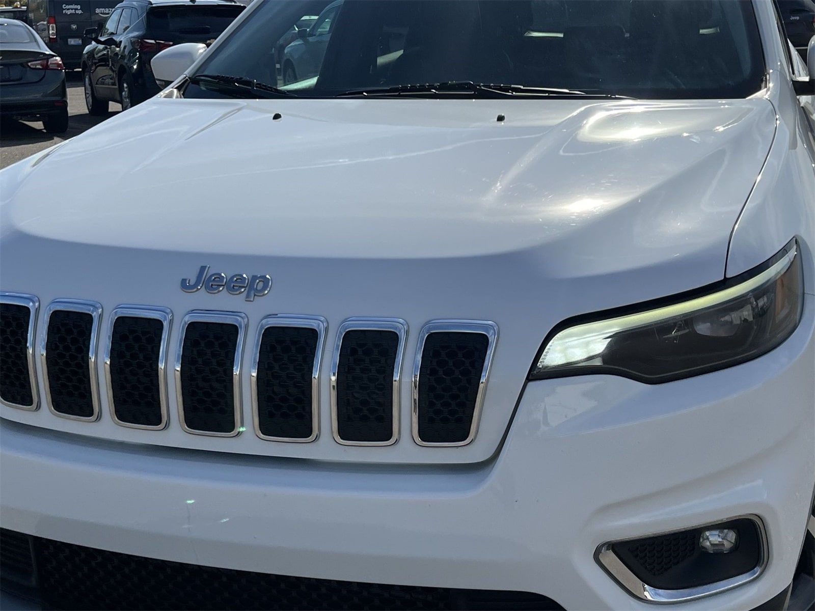 Thumbnail: 2019 Jeep Cherokee - 11