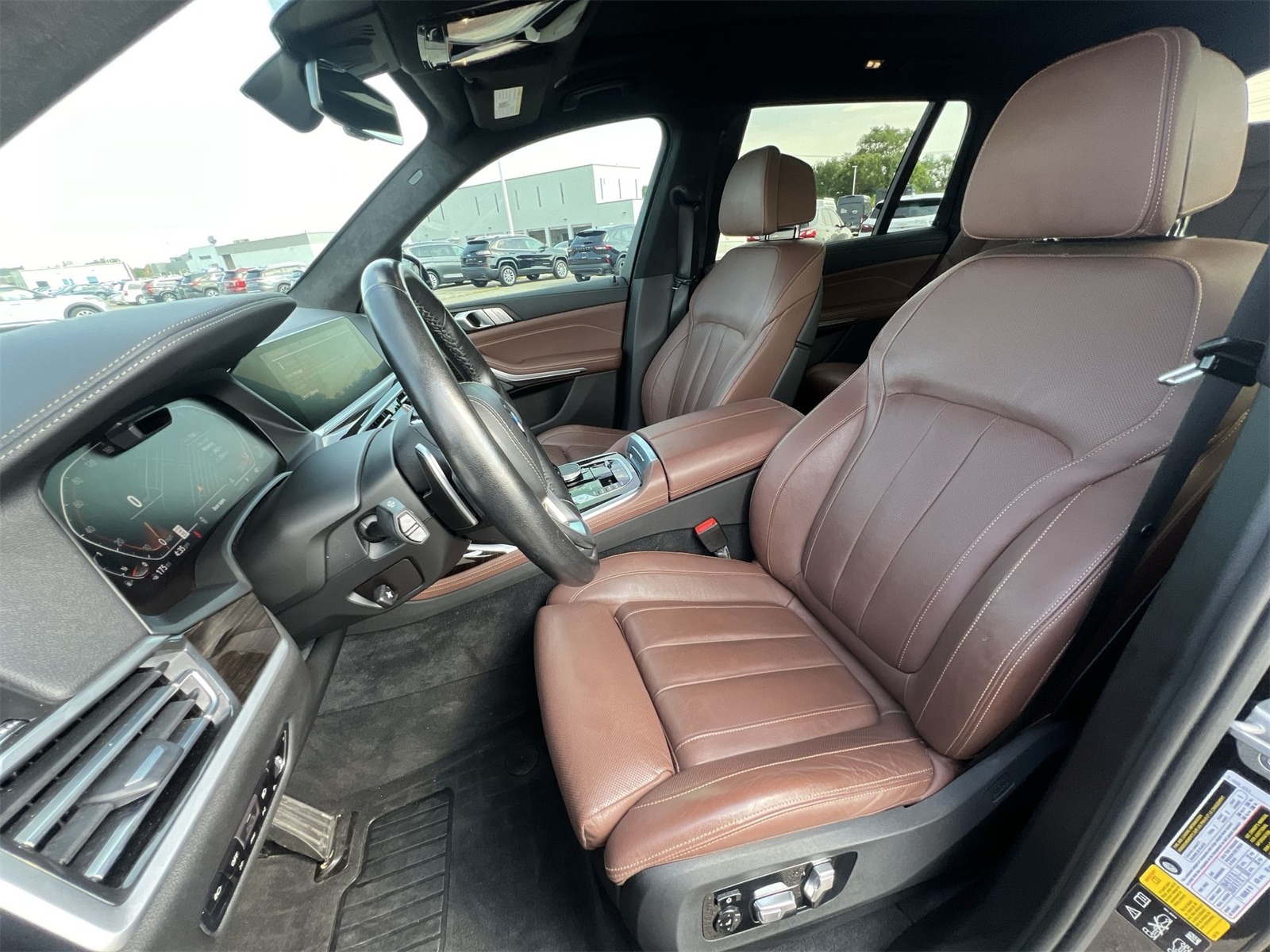 Thumbnail: 2021 BMW X7 - 17