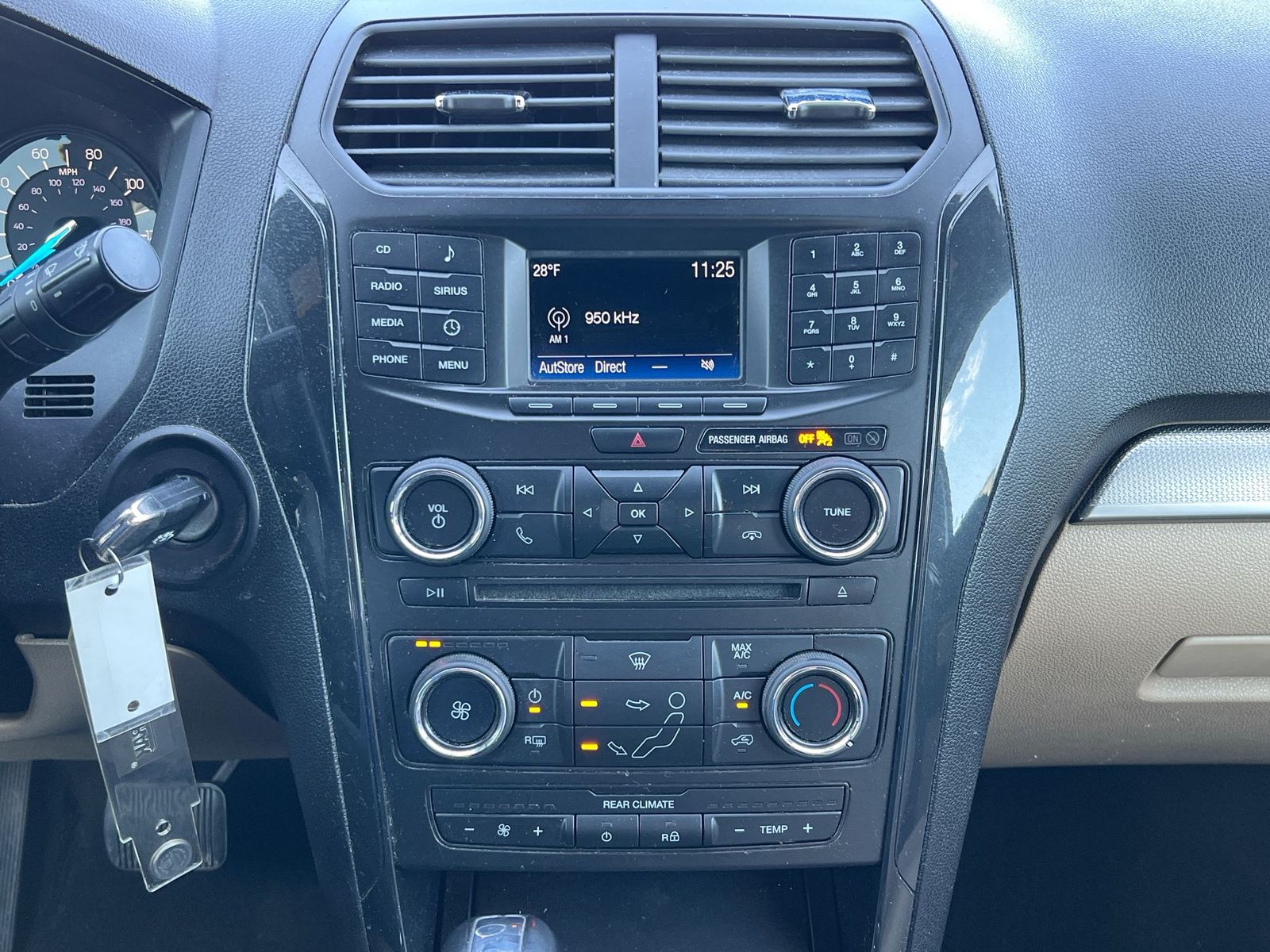 Thumbnail: 2017 Ford Explorer - 27