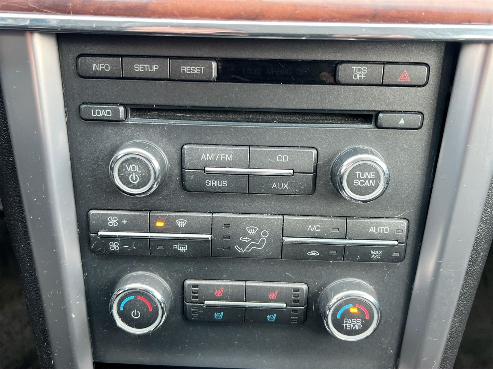 Thumbnail: 2012 Lincoln MKZ - 27