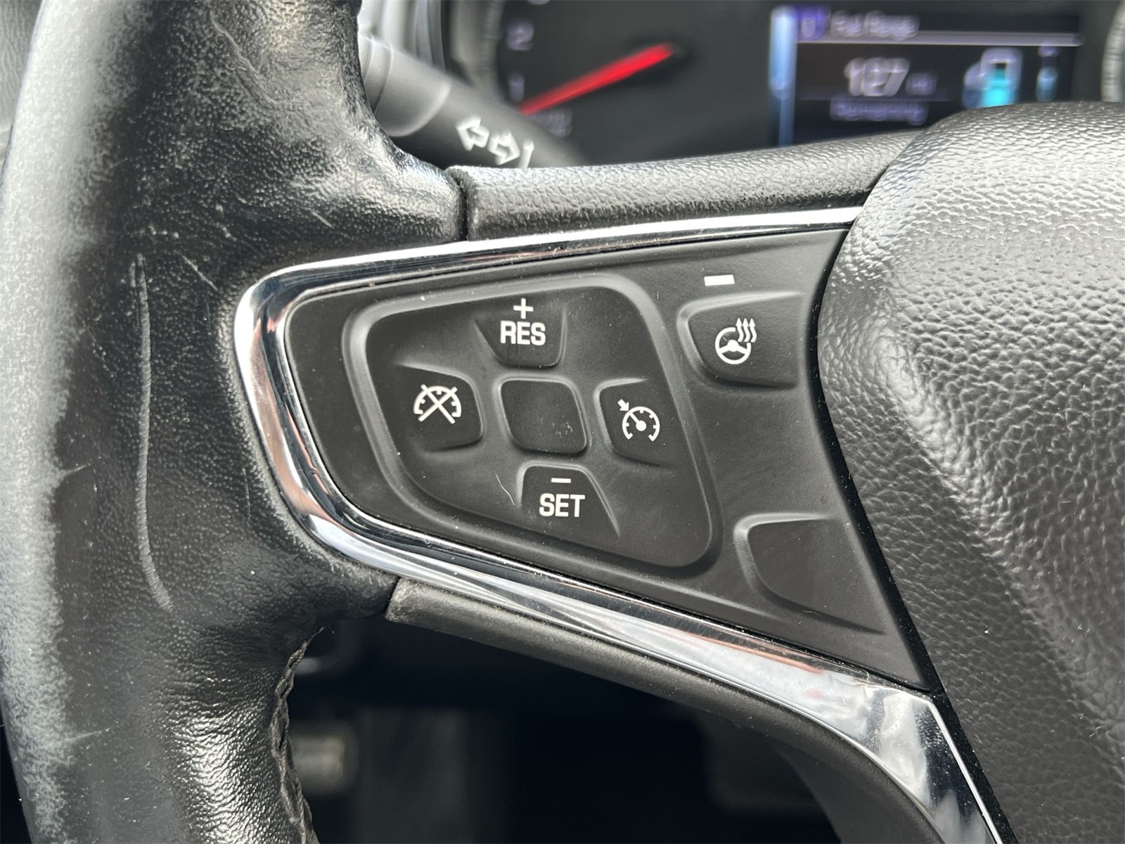 Thumbnail: 2017 Chevrolet Cruze - 24