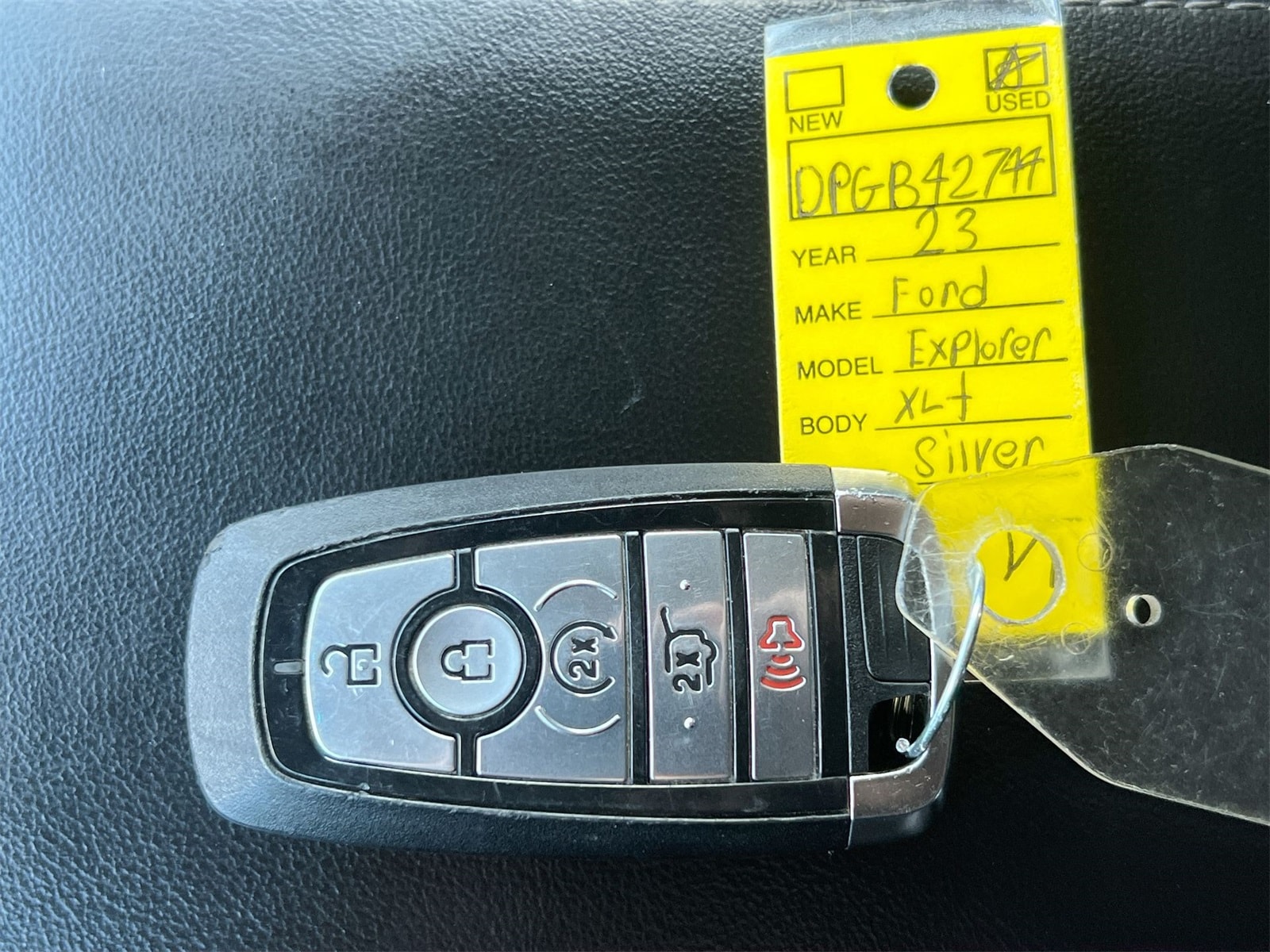 Thumbnail: 2023 Ford Explorer - 35