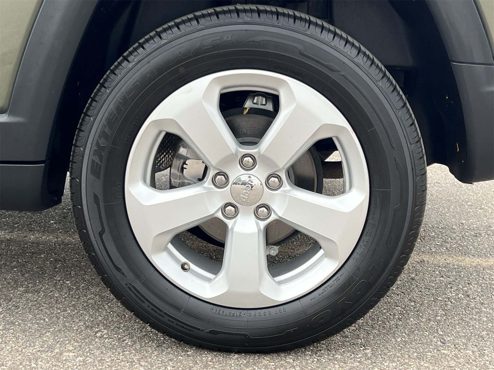 Thumbnail: 2019 Jeep Compass - 13