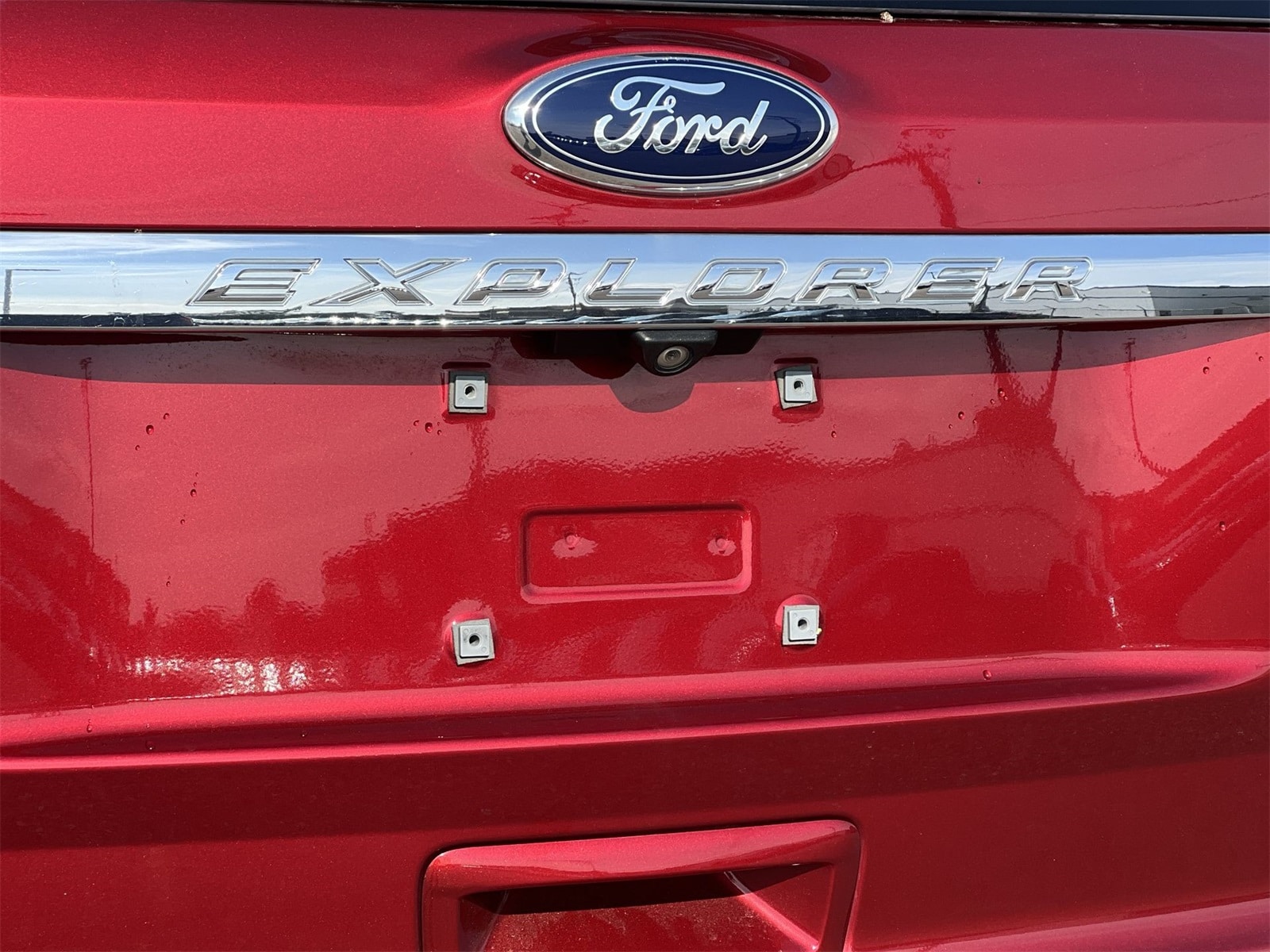 Thumbnail: 2015 Ford Explorer - 13