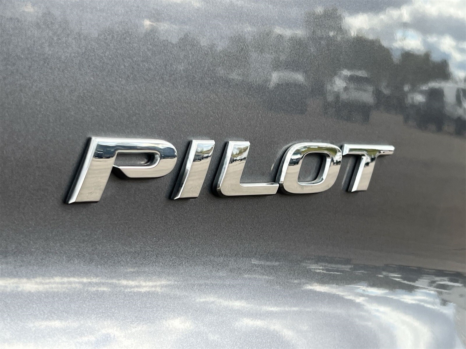 Thumbnail: 2018 Honda Pilot - 13