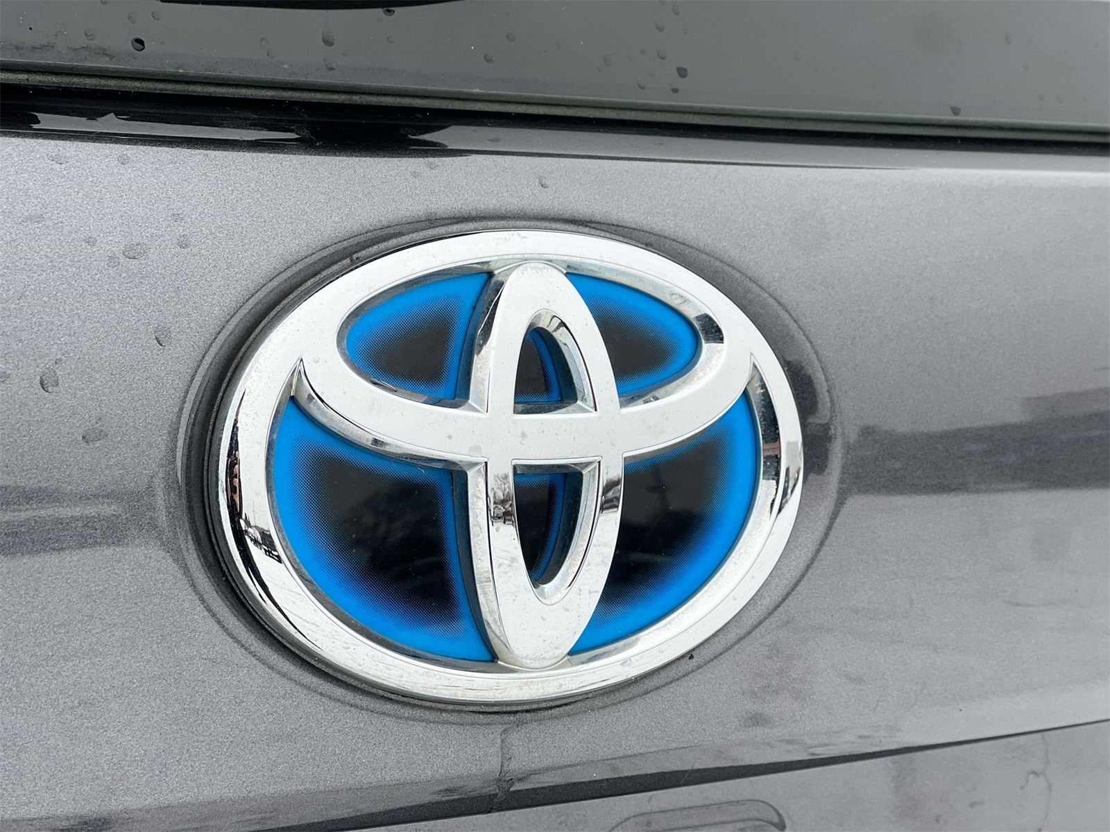 Thumbnail: 2014 Toyota Prius v - 12