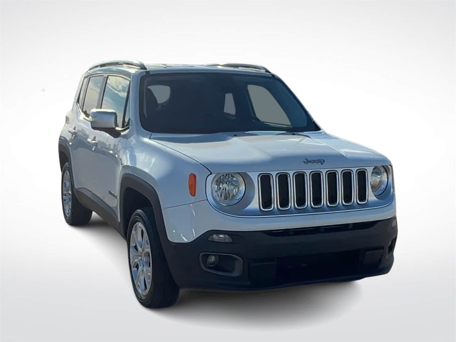Thumbnail: 2015 Jeep Renegade - 3