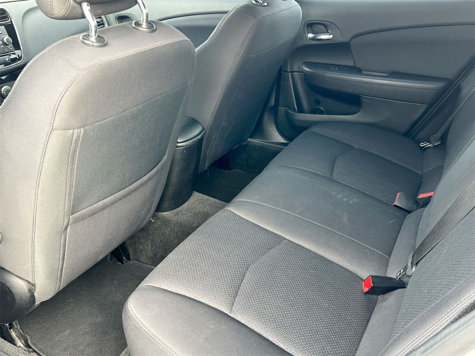 Thumbnail: 2012 Chrysler 200 - 18