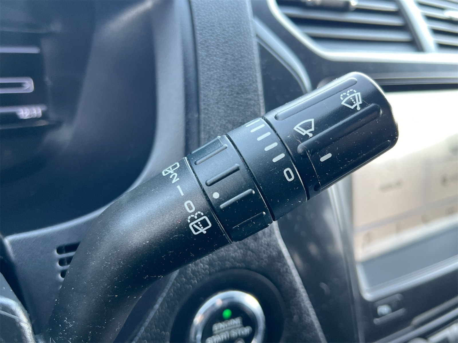 Thumbnail: 2017 Ford Explorer - 25