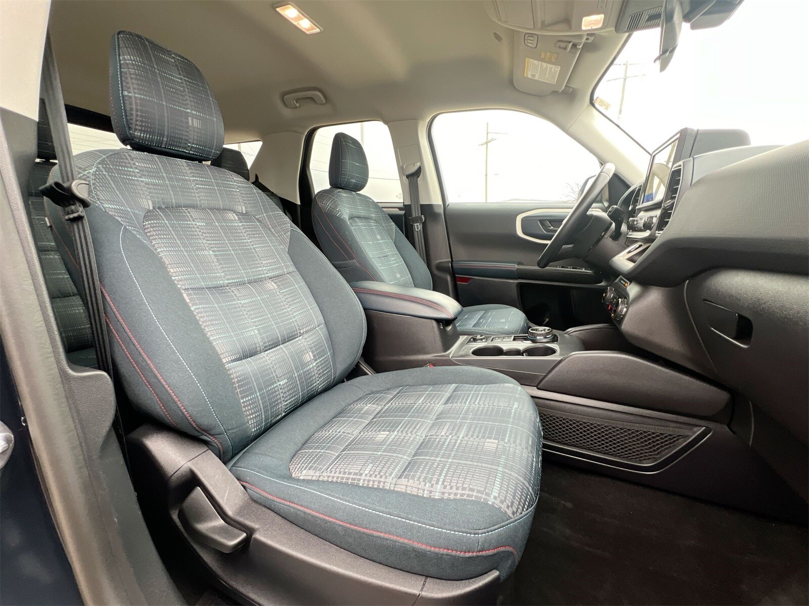 Thumbnail: 2023 Ford Bronco Sport - 22