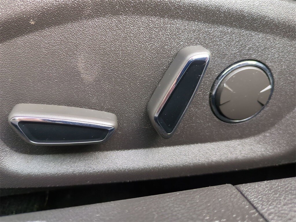 2013 Ford Fusion SE 17